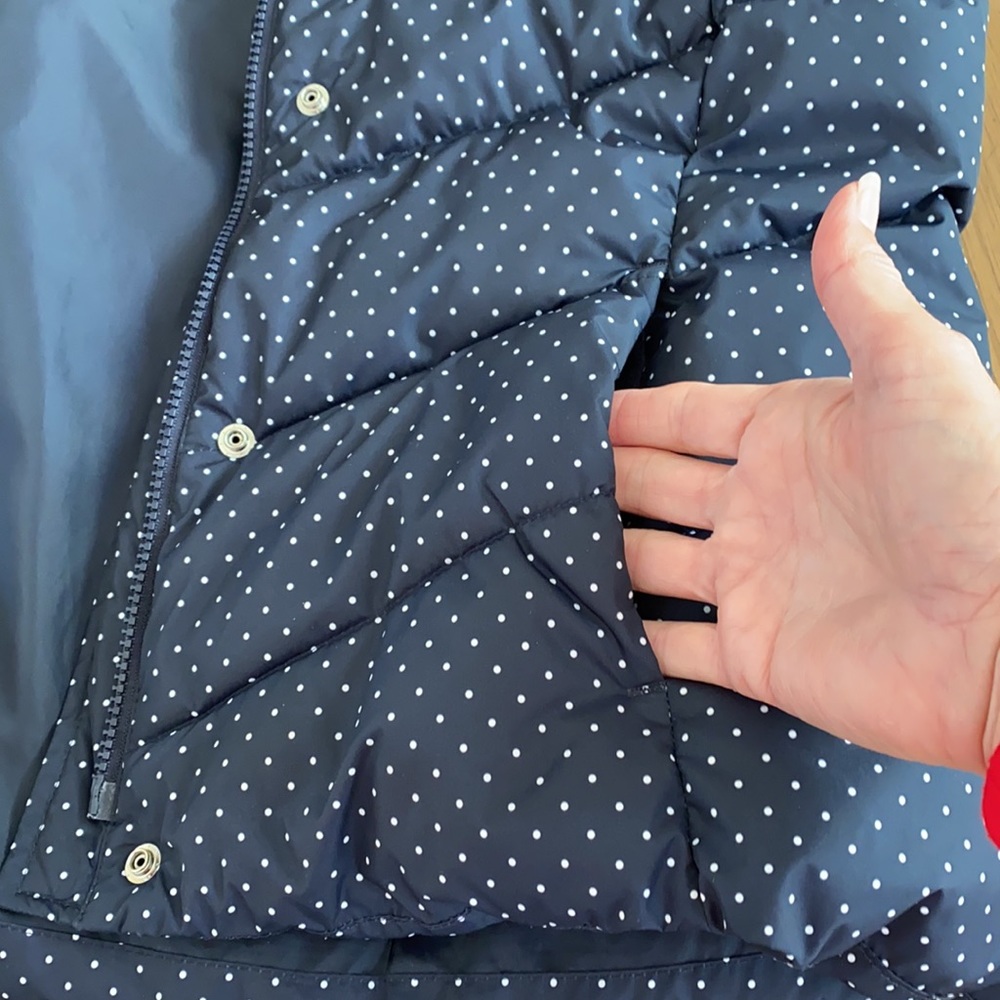 GAP POLKA DOT PUFFER VEST - Picture 11 of 13